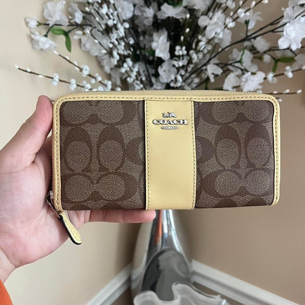 Y2K 2000s Coach Stripe Signature Cs Monogram Tri-Fold Wallet / Clutch